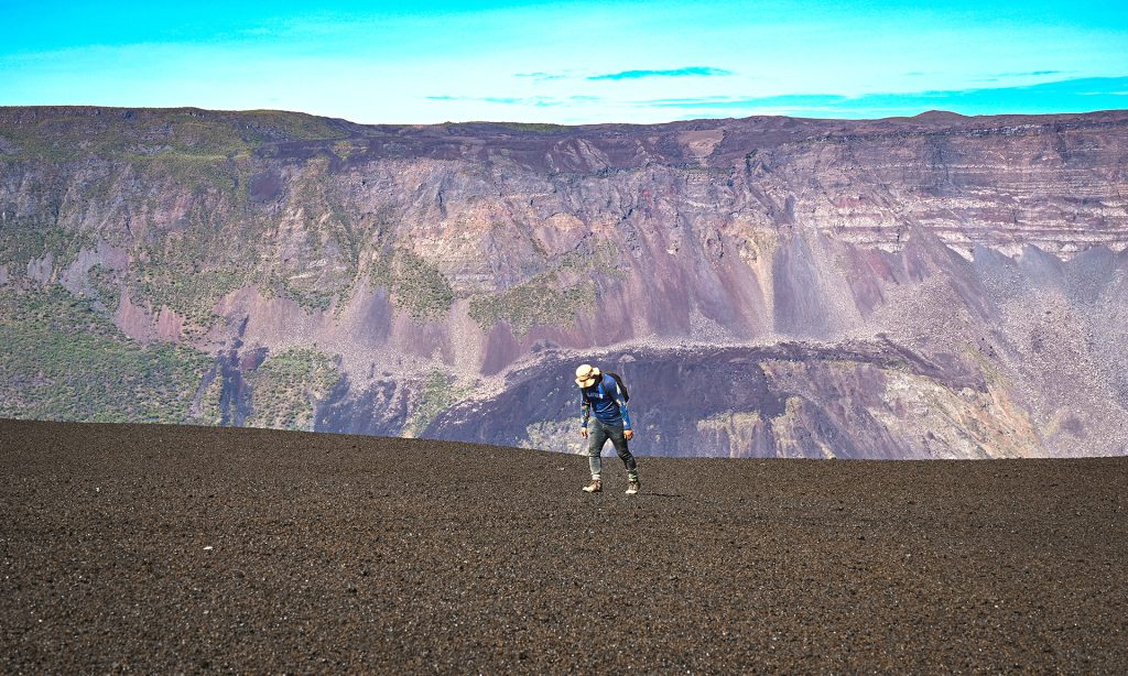 Conservation Highlights From Expedition to Wolf Volcano