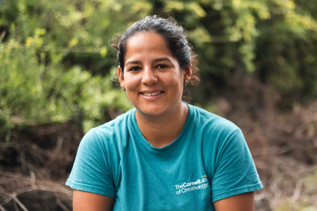 Celebrando el Día Internacional de la Mujer en la Ciencia: Dos Ejemplos de Pasión y Compromiso en Galápagos