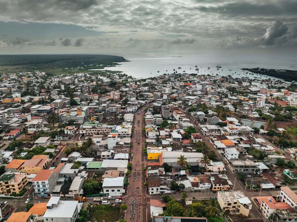 Nos Unimos a la Celebración de los 51 Años de Provincialización de Galápagos