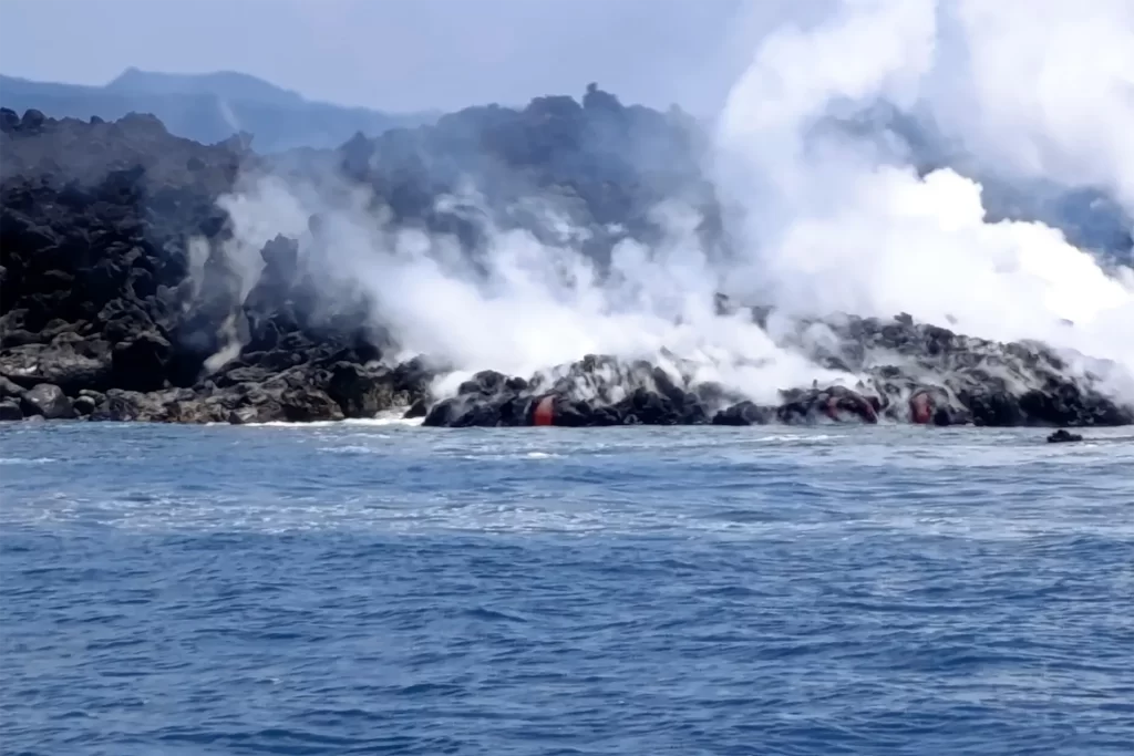 Volcán La Cumbre, cuyos flujos de Lava llegaron al Mar