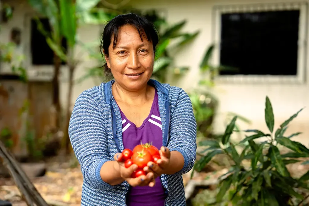 Women Leading Sustainability from the Ground Up in Galápagos
